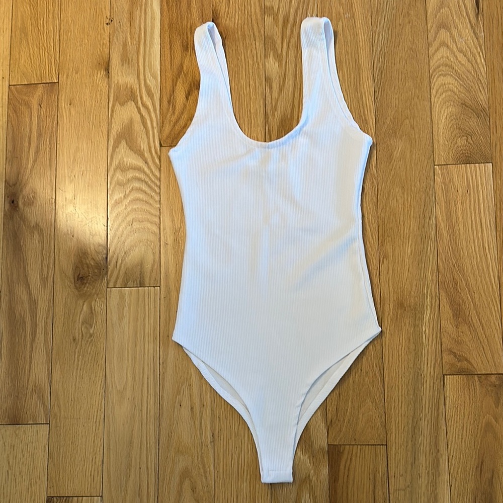 Zara White Ribbed Bodysuit